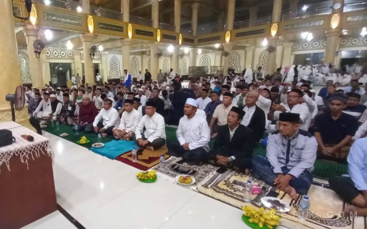Thumbnail Berita - Wabup Simeulue Hadiri Dzikir Akbar Kebangsaan Menjelang HUT RI ke 81