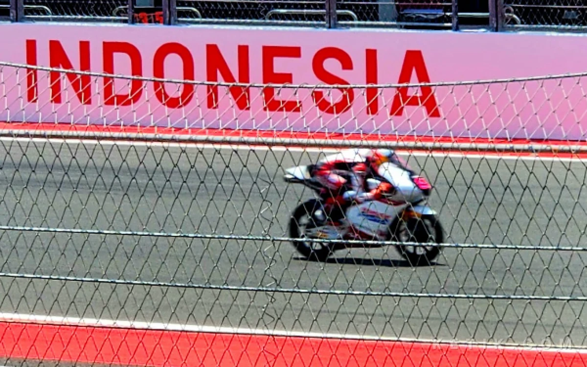 Thumbnail Berita - Hasil Moto3 Mandalika 2026: Veda Ega Pratama Finis 6 Besar