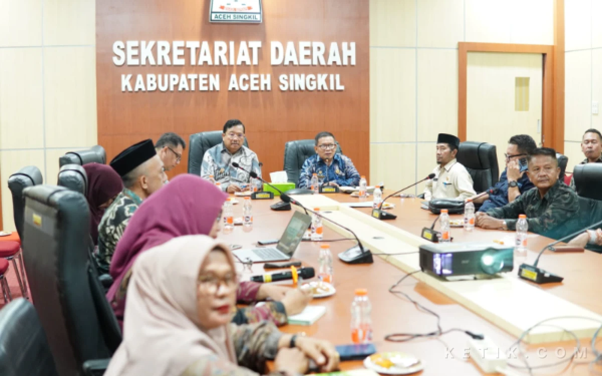 Thumbnail Berita - Bupati Aceh Singkil Minta Rehab-Rekon Pascabencana Dipercepat, Kualitas Tetap Dijaga