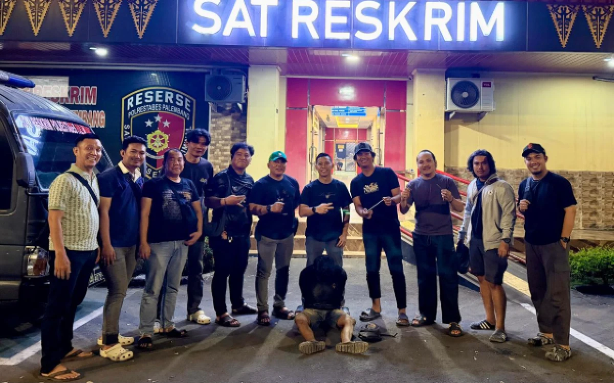 Foto Pelaku curanmor, MF diamankan di Polrestabes Palembang oleh pihak kepolisian dari Unit Ranmor Polrestabes PalembangKamis 17 September 2026. (Foto : Yola/Ketik.com)