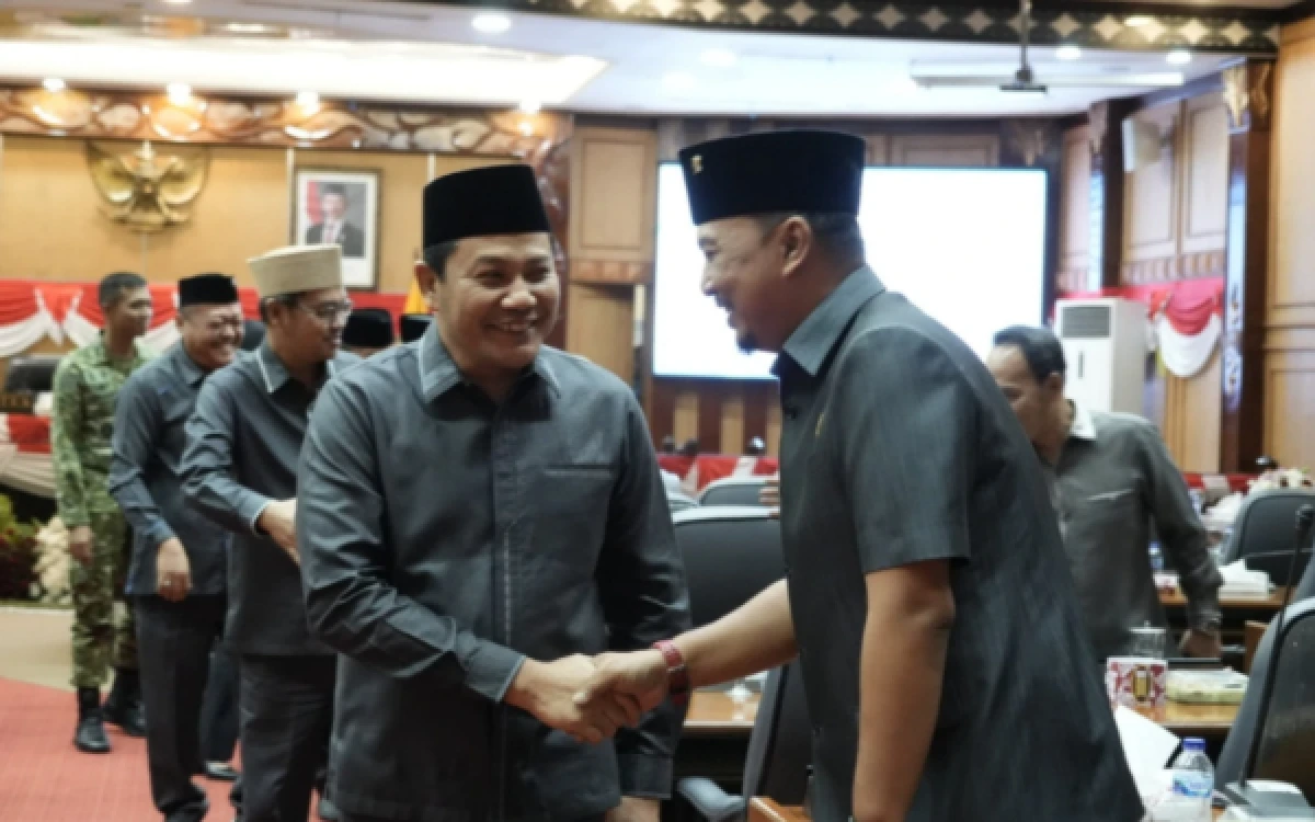 Thumbnail Berita - DPRD Sidoarjo dan Bupati Subandi Sepakati KUA PPAS Perubahan APBD Sidoarjo 2026