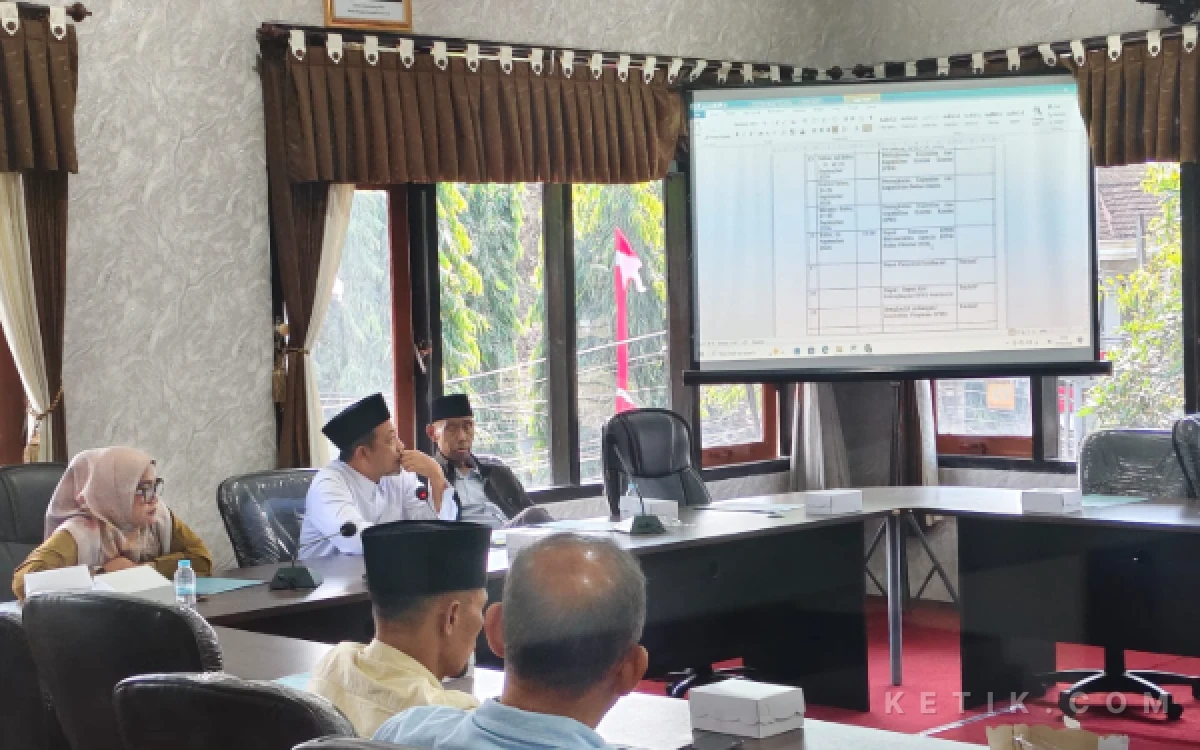 Thumbnail Berita - DPRD Trenggalek Jadwalkan Kegiatan September, Anggota Dewan Dipastikan Super Sibuk!