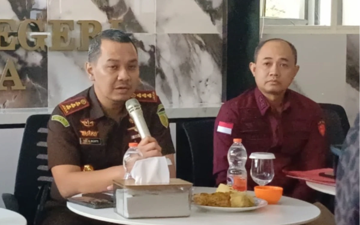 Thumbnail Berita - Kejari Surabaya Dalami Dugaan Korupsi Jaringan Gas, Mimpi Warga Gunakan Energi Praktis Tertunda