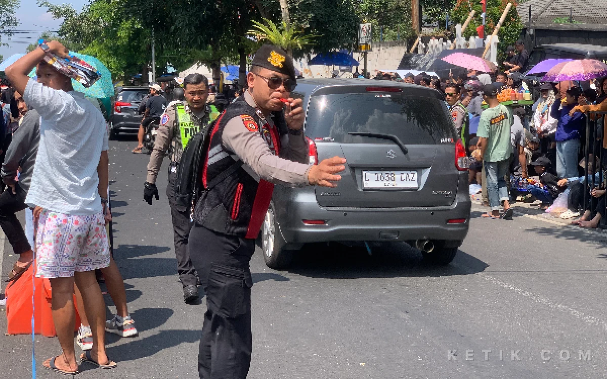 Thumbnail Berita - Polres Batu Terapkan Rekayasa Lalu Lintas Saat Festival Bantengan Nuswantara, Ini Rute Alternatif