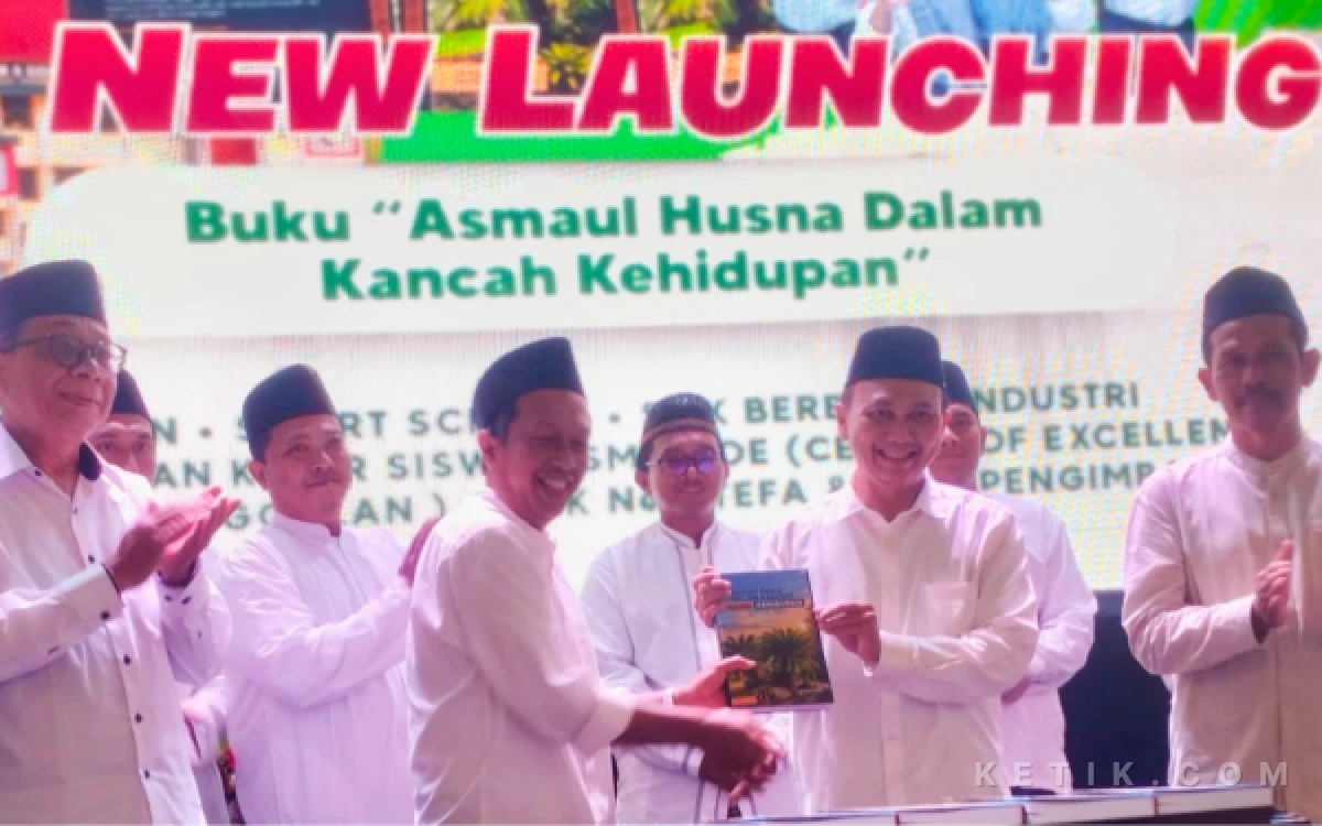Thumbnail Berita - Luncurkan Buku Asmaul Husna dalam Kancah Kehidupan, YPM Sidoarjo Perdalam Nilai-Nilai Ketuhanan
