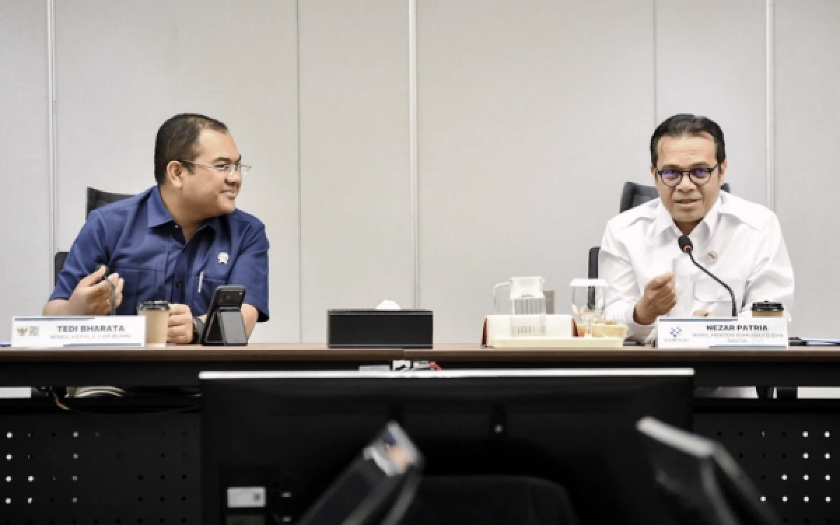 Thumbnail Berita - Kemkomdigi Gandeng BUMN Siapkan Jalur Karier Talenta AI