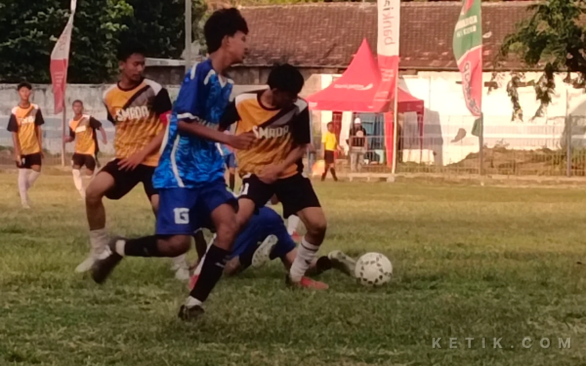 Thumbnail Berita - Dandim Cup Situbondo: SMPN Panji vs SMPN Kendit Panen Gol, SMADA Tumbangkan SMAJI