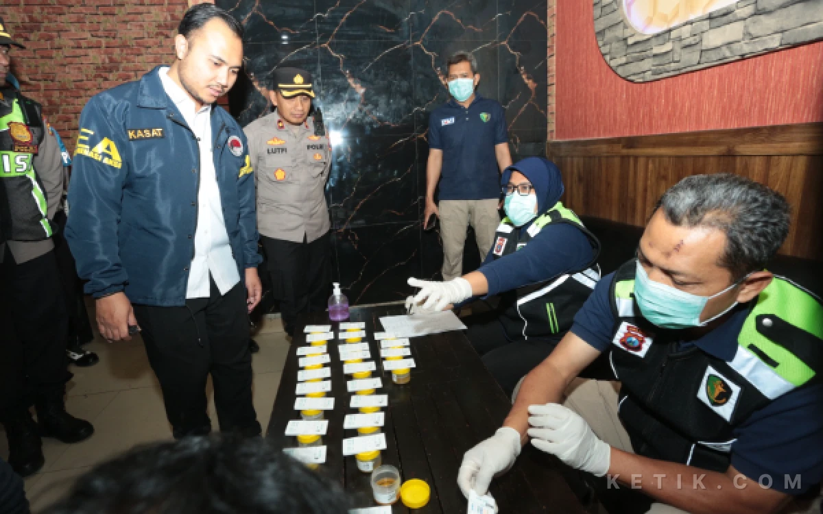 Thumbnail Berita - Cegah Penyalahgunaan Narkoba, Polres Madiun Gencarkan Razia Gabungan