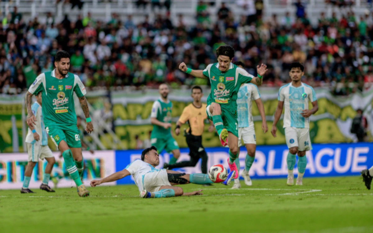 Thumbnail Berita - Bernardo Tavares Jaga Chemistry Persebaya Jelang Lawan Persis
