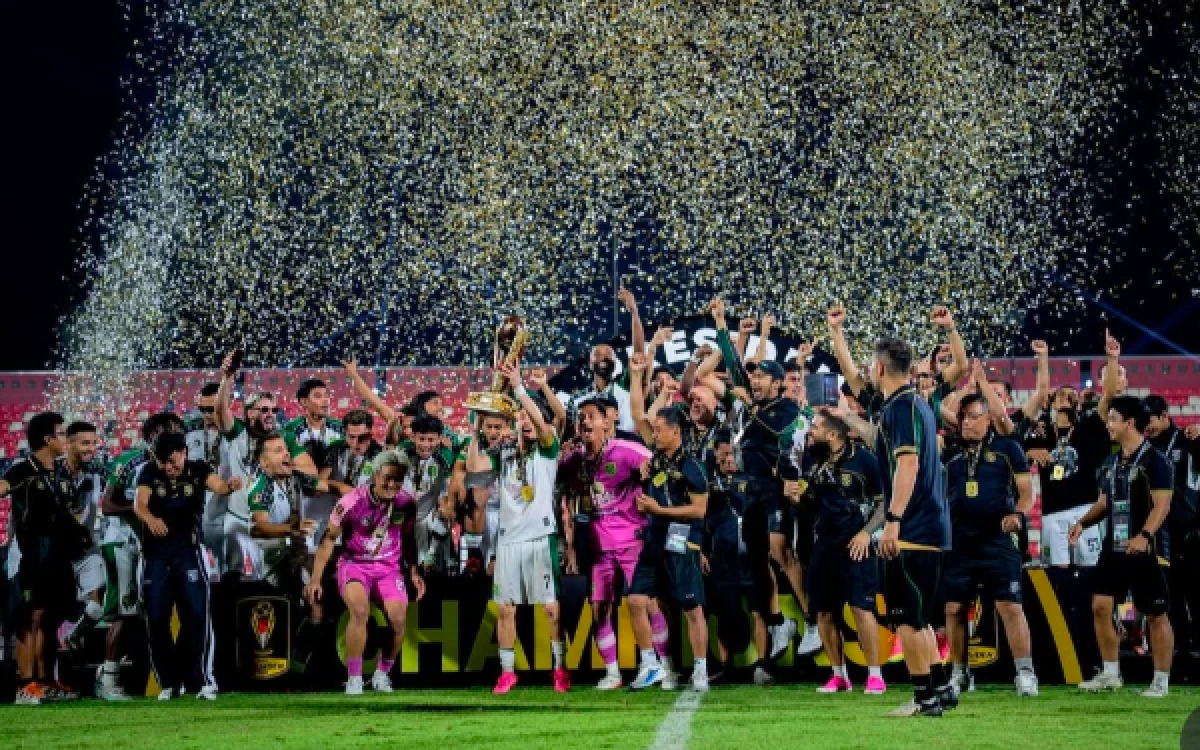 Thumbnail Berita - Persebaya Berhasil Juara Piala Presiden 2026, Pentolan Bonek Berharap Menular di Kompetisi