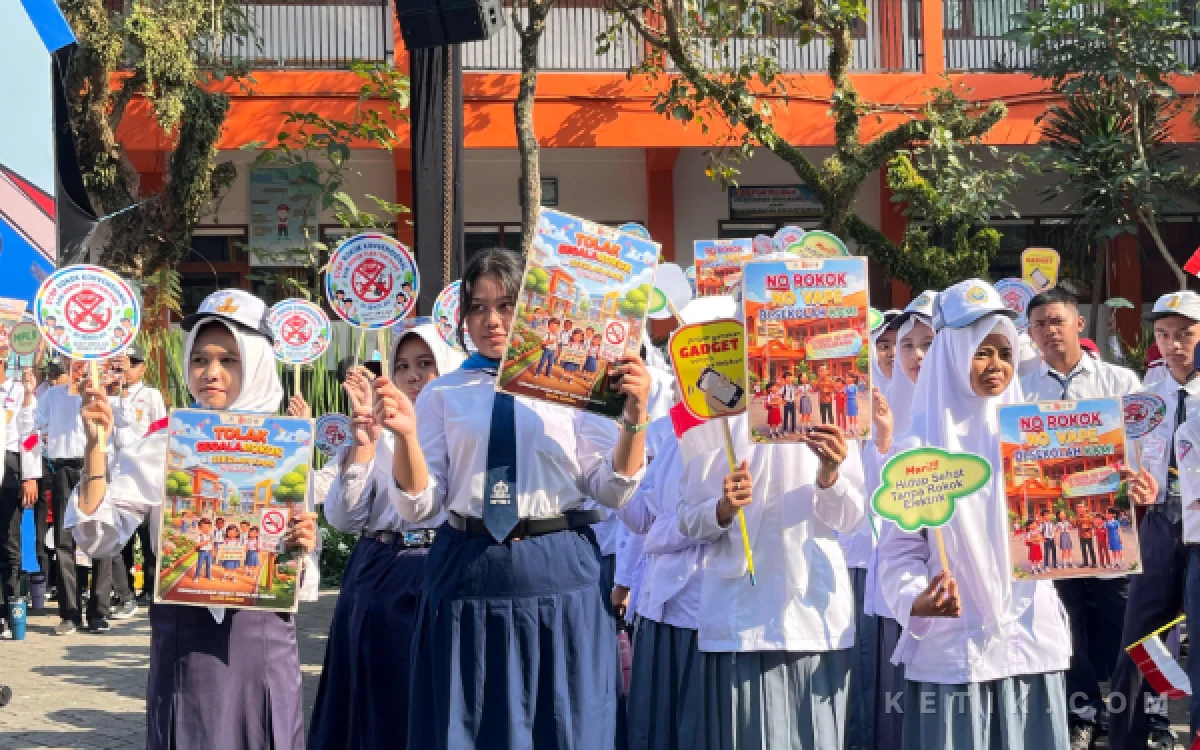 Thumbnail Berita - Kadindik Jatim: MPLS Ramah 2026 Jadi Ajang Kampanye Antirokok dan Vape