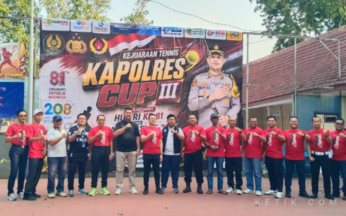 Thumbnail Berita - Polres Situbondo Gelar Kejuaraan Tenis untuk Meriahkan HUT RI dan Harjakasi
