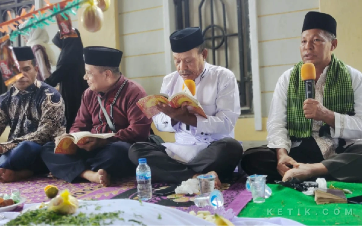 Thumbnail Berita - Peringatan Maulid Nabi, Warga IKK Kota Sorong Gelar Berbagai Tradisi