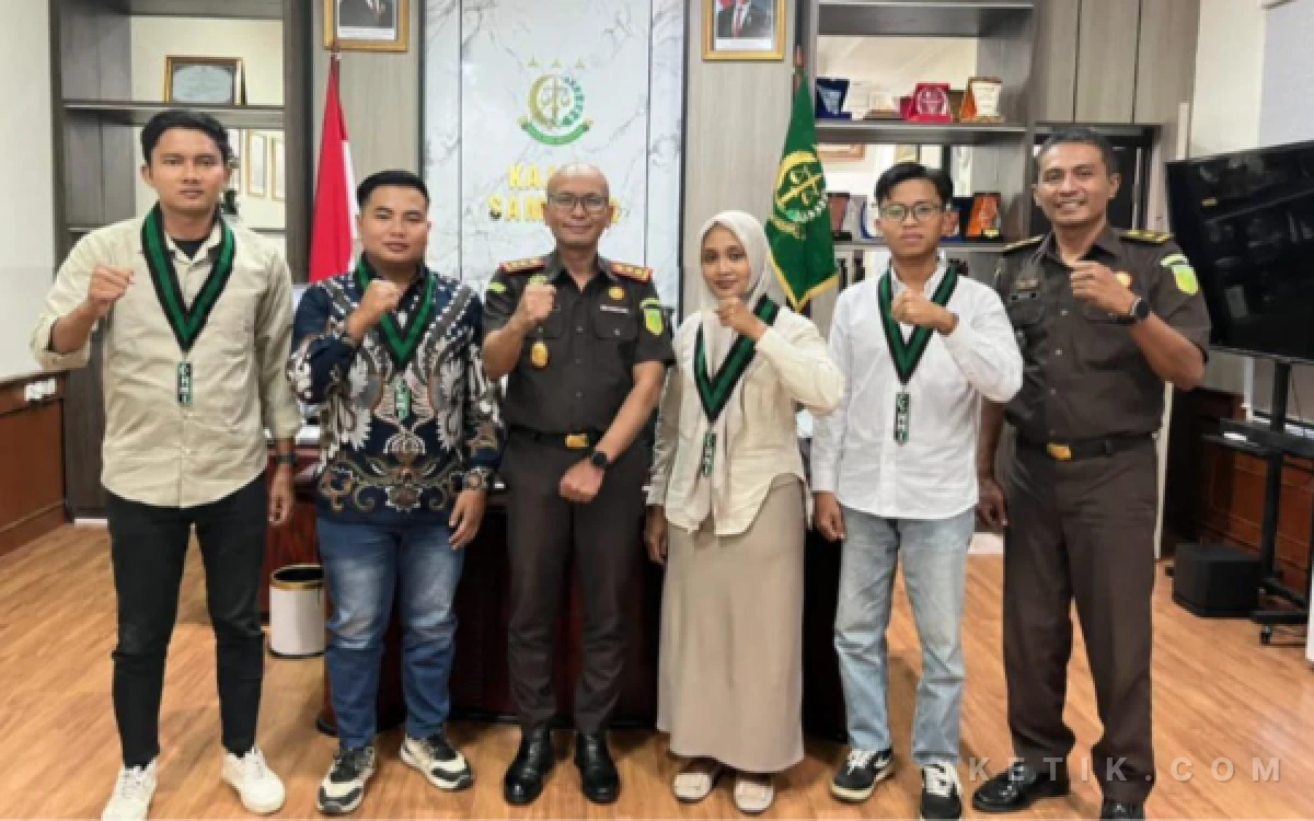 Thumbnail Berita - Kajari Sampang Terima Silaturahmi HMI, Bahas Beberapa Persoalan dan Perkuat Sinergitas