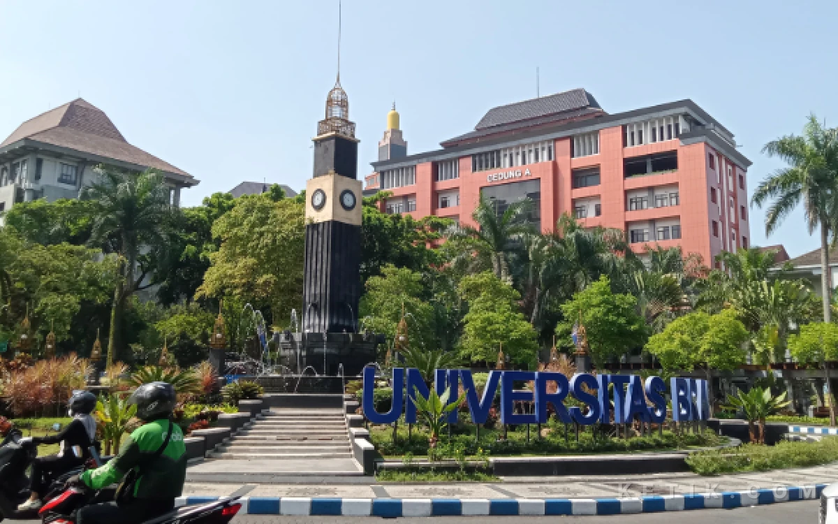 Thumbnail Berita - Biar Gak Kaget, Ini 8 Tips Survive untuk Mahasiswa Baru Agar Sukses Menjalani Tahun Pertama Kuliah
