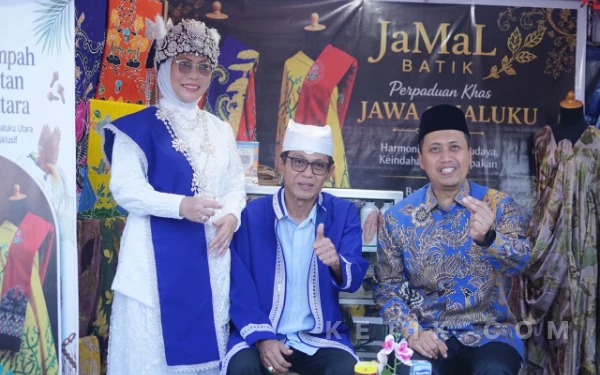Thumbnail Berita - [FOTO] Pembukaan Rangkaian  HUT Ke-23 Kabupaten Halmahera Selatan