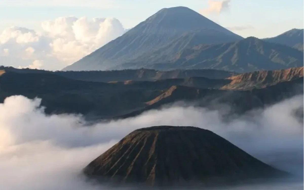 Thumbnail Berita - Ada Upacara Ritual Yadnya Kasada! Wisata Gunung Bromo Tutup Selama 30 Mei -2 Juni 2026