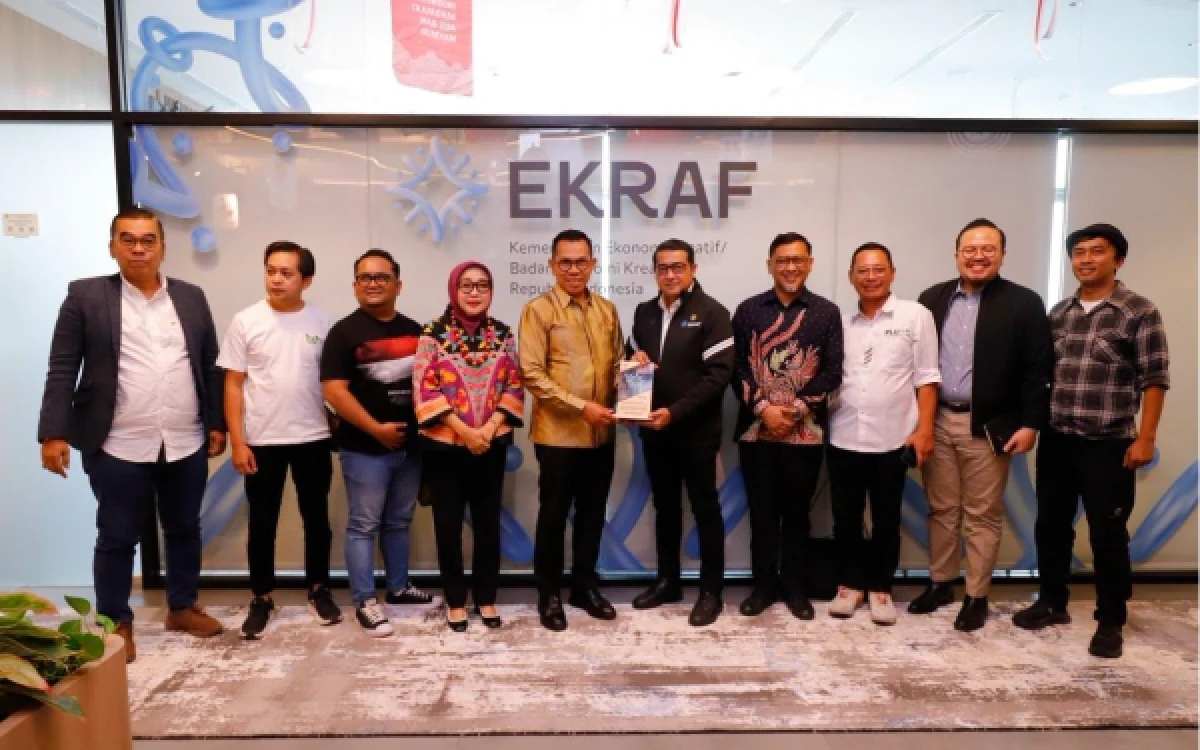 Thumbnail Berita - Temui Menekraf RI, Wali Kota Batu Cak Nur Paparkan Potensi Gastronomi dan Batu Agrocreative