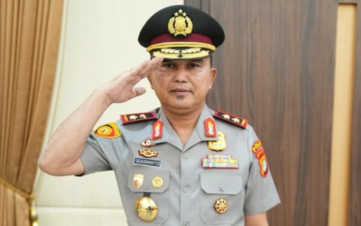 Thumbnail Berita - Profil Dekananto Eko Purwono, Kapolda Jatim Baru dengan Segudang Pengalaman Bidang Intelejen