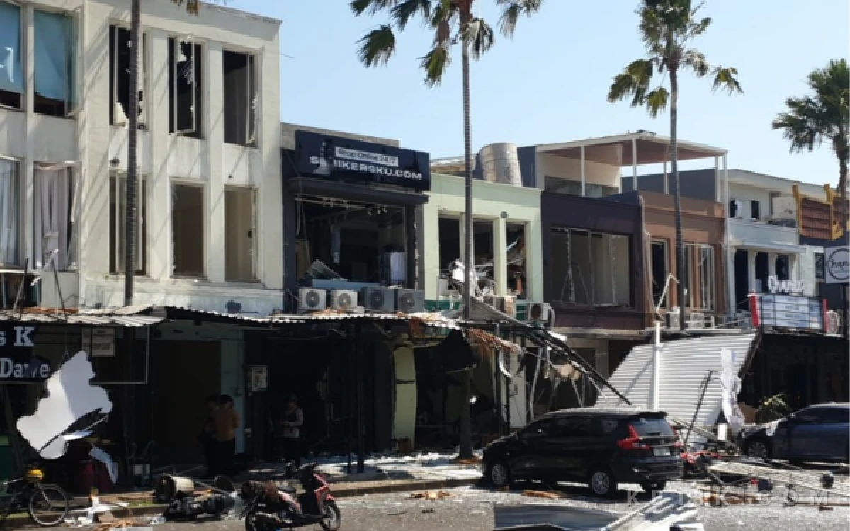 Thumbnail Berita - 5 Orang Luka dan Puluhan Ruko Rusak, Dampak Ledakan di San Antonio Pakuwon City