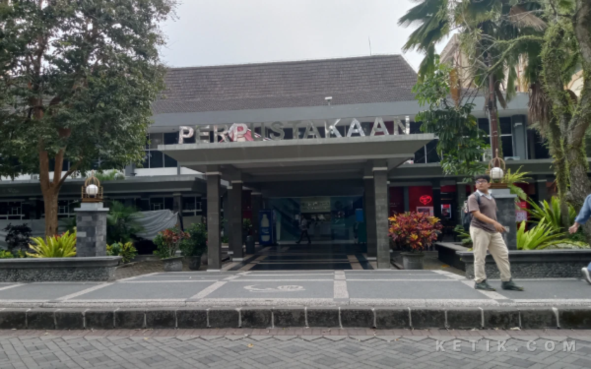 Thumbnail Berita - Meski Toilet Sudah Dipisah, Mahasiswa Masih Dorong Renovasi Toilet Perpustakaan UB