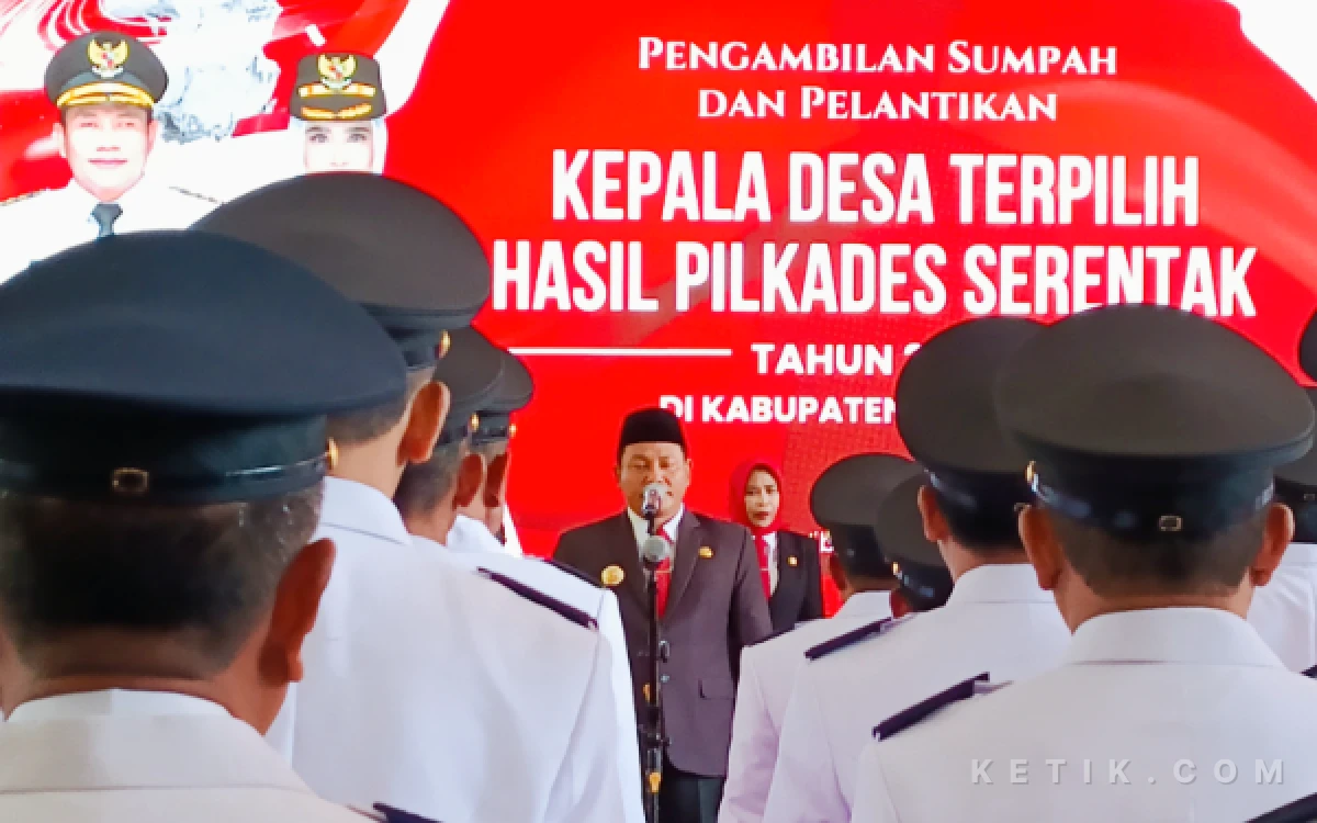 Thumbnail Berita - Bersama Wabup Mimik Idayana Lantik 80 Kades, Bupati Subandi: Jauhi Masalah Hukum!