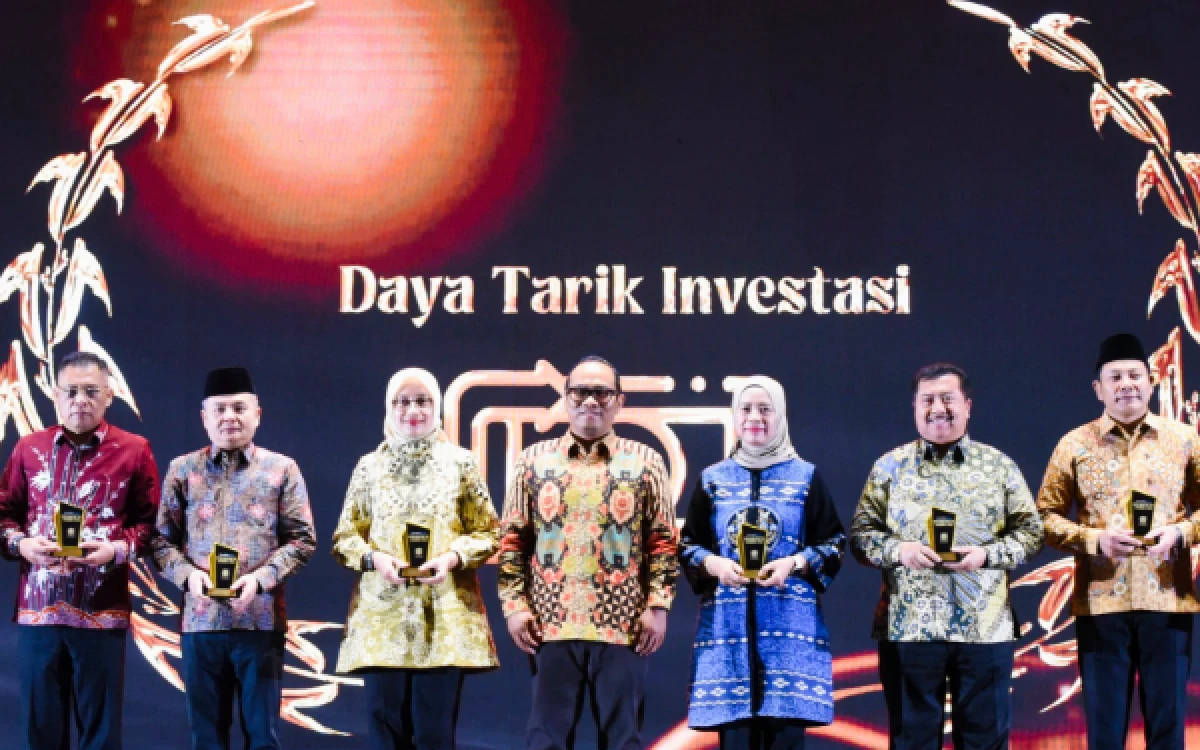 Thumbnail Berita - Sidoarjo Semakin Menarik sebagai Tujuan Investasi, Bupati Subandi Terima Wilwatikta Awards 2026