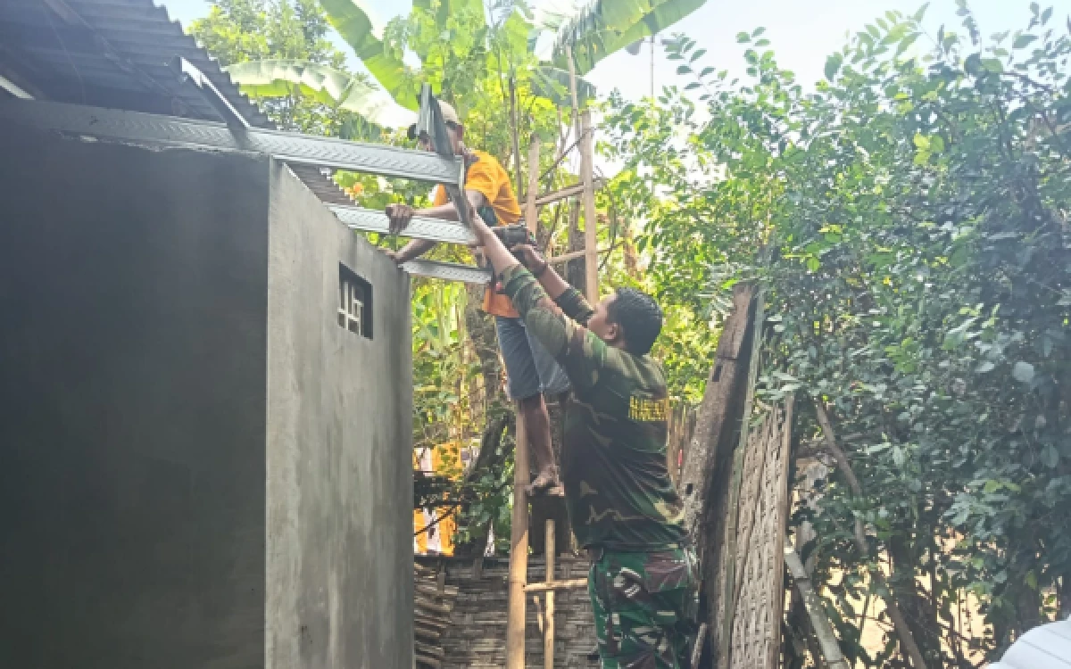 Thumbnail Berita - TMMD Ke-128 Kodim 0820 Probolinggo: Pembangunan Tangki Septik Individual di Dusun Sumur Capai 85 Persen