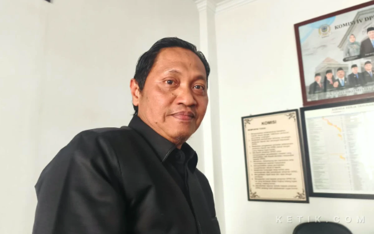 Thumbnail Berita - Wanti-wanti Dinas, Pujo Minta Ratusan Paket Jalan Lingkungan di Pacitan Terealisasi