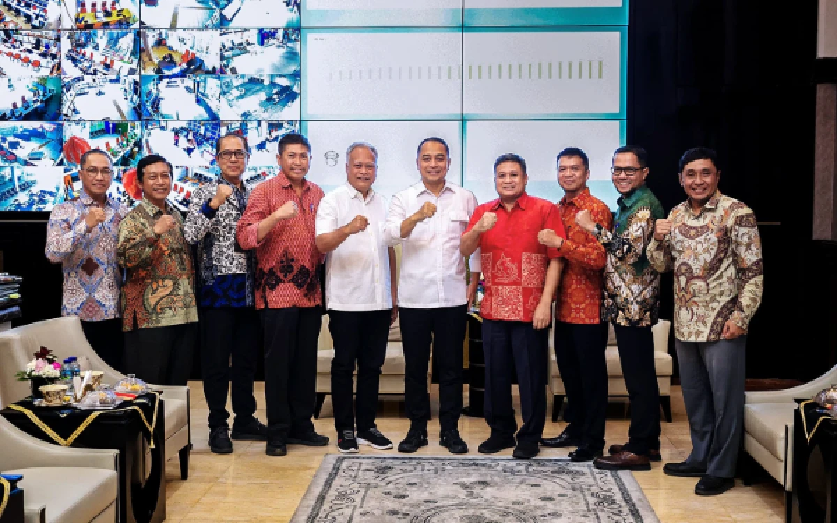 Thumbnail Berita - Perumda Air Minum Surya Sembada Surabaya Umumkan Susunan Direksi Periode 2026-2029, Ini Daftarnya