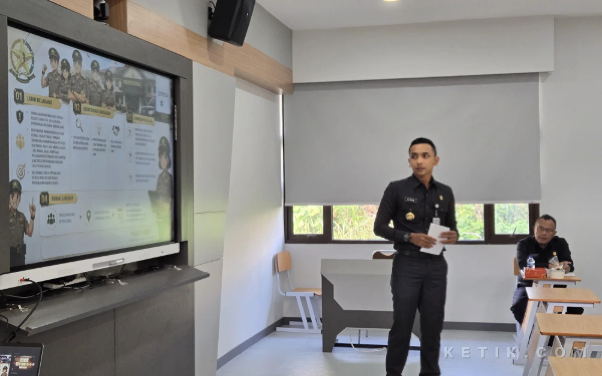 Thumbnail Berita - Hadapi Tantangan Digital, Serdik Sespimmen Polri Perkuat Kompetensi Menulis Akademik