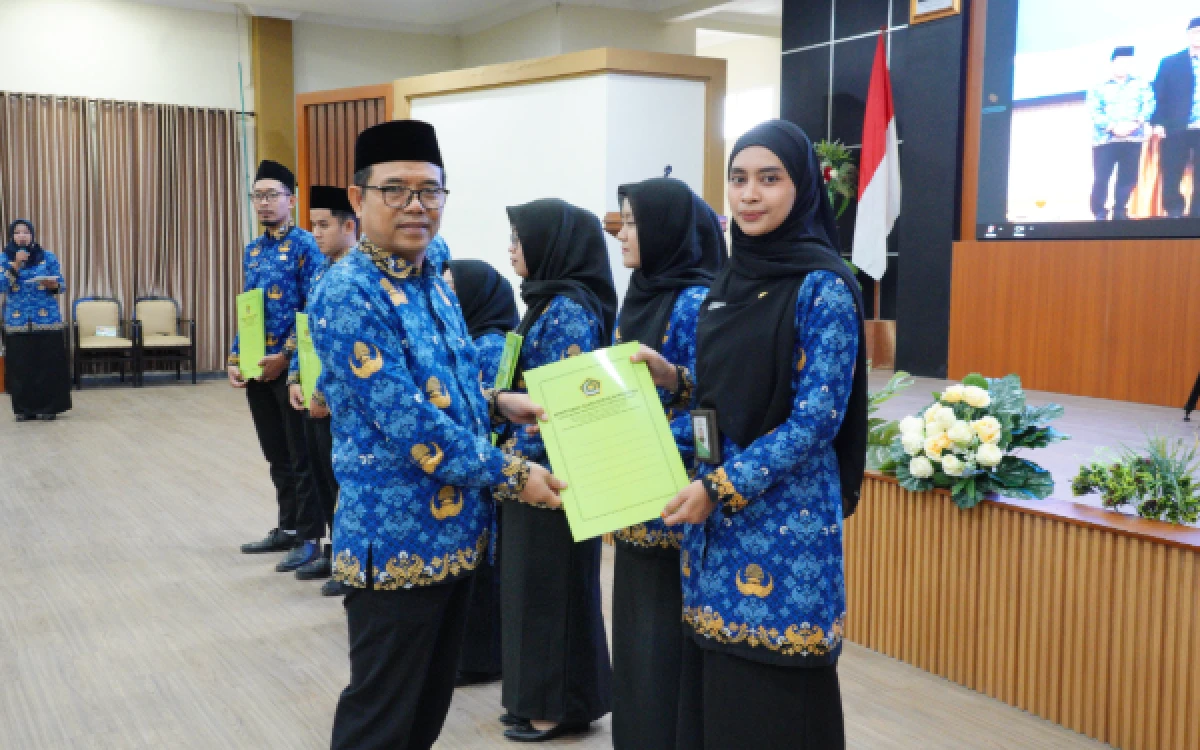 Thumbnail Berita - 1.752 CPNS Kemenag Jawa Timur Resmi Diangkat, Kakanwil Ingatkan Junjung Tinggi Integritas
