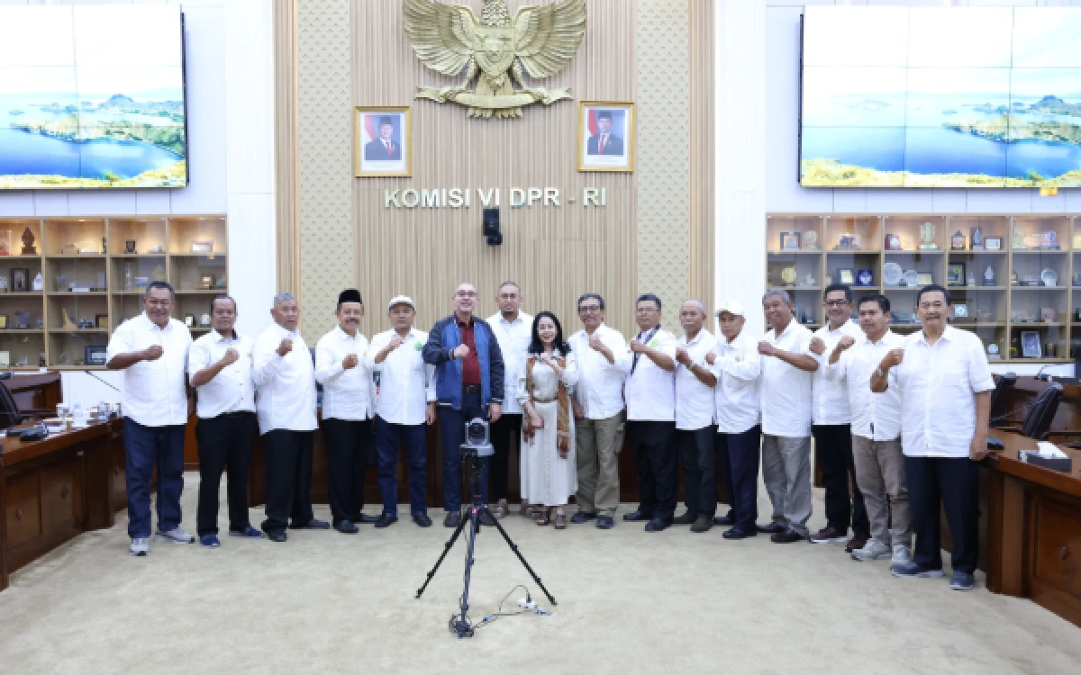 Thumbnail Berita - Anggota DPR RI Nasim Khan Dukung Tata Niaga Gula Berpihak pada Petani