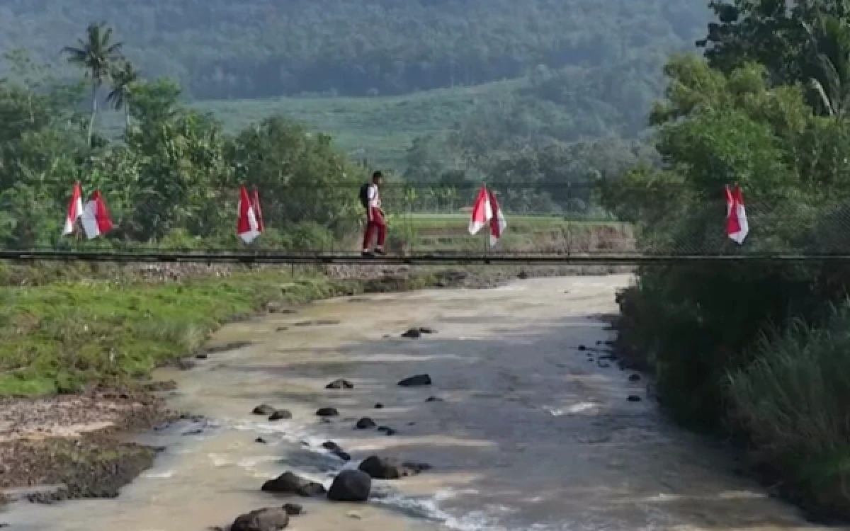 Thumbnail Berita - Menghubungkan Harapan, Program Jembatan Gantung Percepat Akses Daerah Terpencil