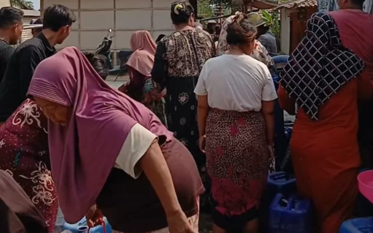 Thumbnail Berita - IMO Salurkan Air Bersih untuk Warga Desa Ombul Sampang