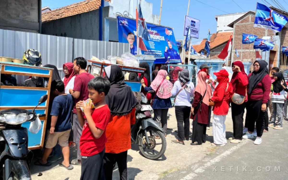 Thumbnail Berita - Dekatkan Diri dengan Masyarakat, Demokrat Cilacap Gelar Lomba Rakyat 2026