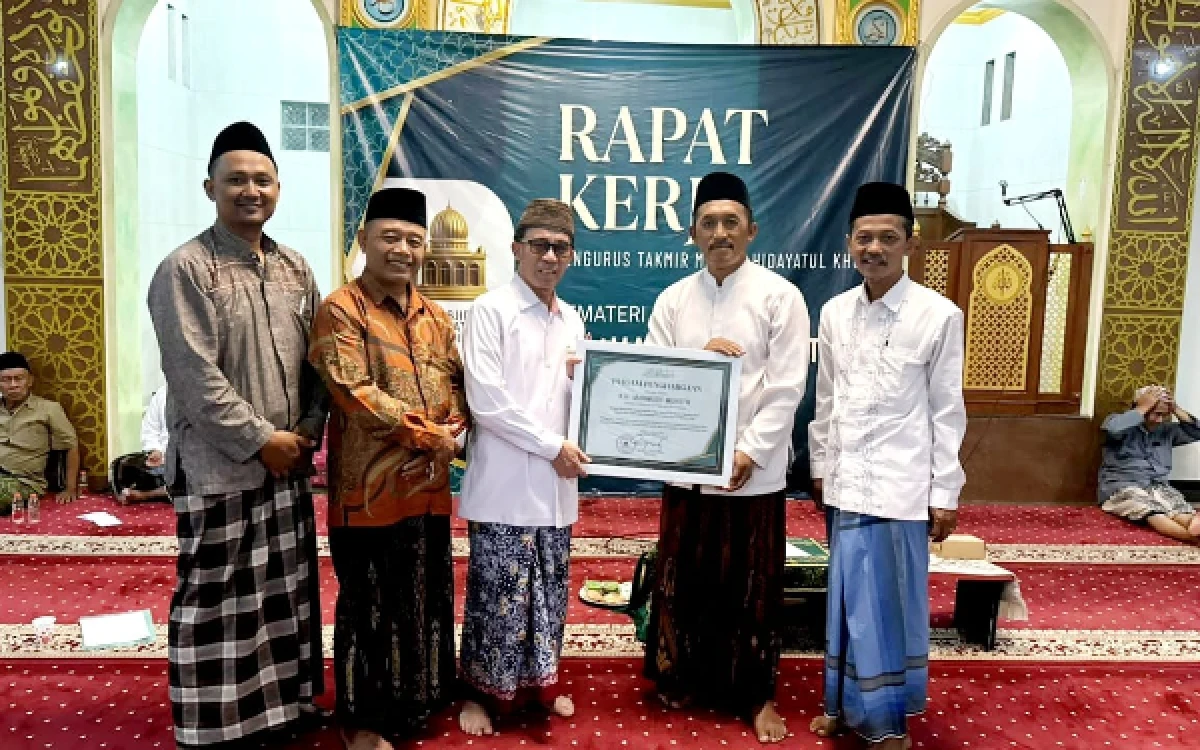 Thumbnail Berita - Takmir Masjid Hidayatul Khoir Gasek Gelar Raker, Perkuat Manajemen dan Program Pelayanan Umat
