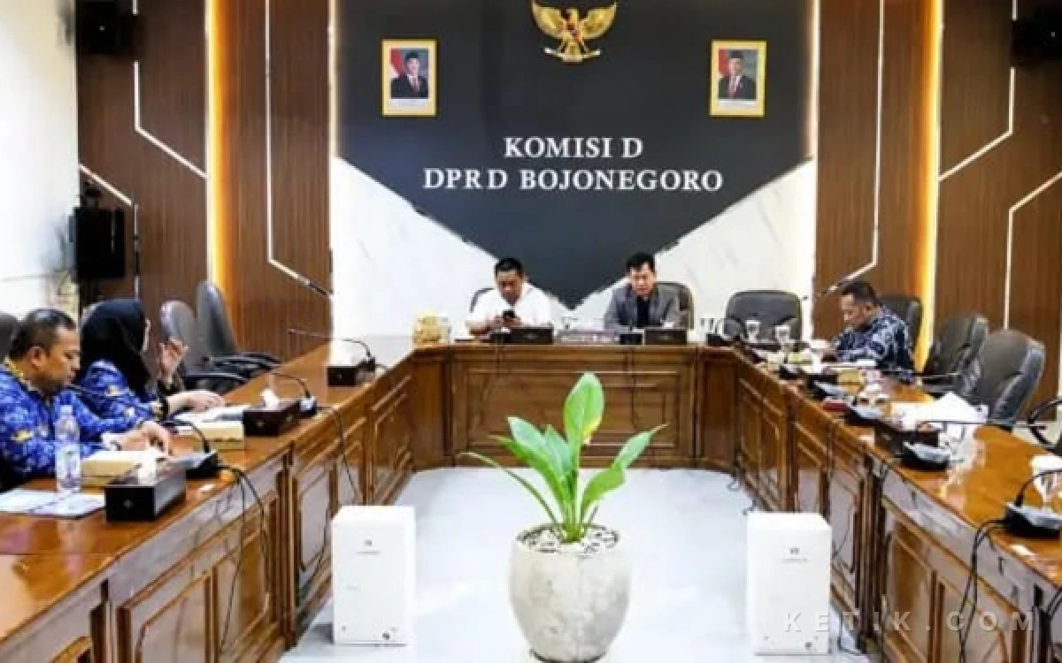 Thumbnail Berita - Komisi D DPRD Bojonegoro Gelar Raker komitmen penuh  Evaluasi Program Lingkungan Hidup