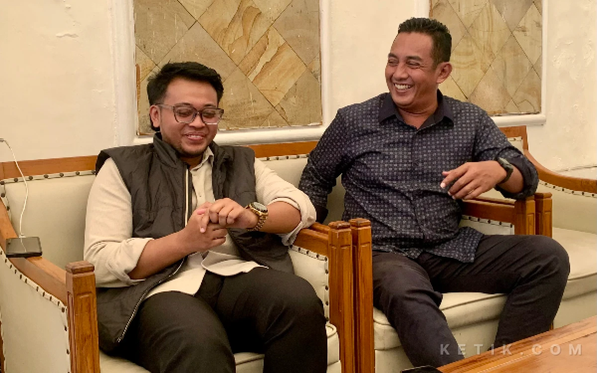 Thumbnail Berita - Usai Diperiksa 8 Jam, Kuasa Hukum Beberkan Pemeriksaan AS di Kasus Pasar Among Tani Kota Batu