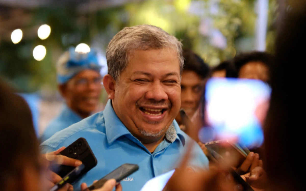 Thumbnail Berita - Fahri Hamzah Ungkap Transformasi Besar-besaran Prabowo Buat Banyak Orang Kaget