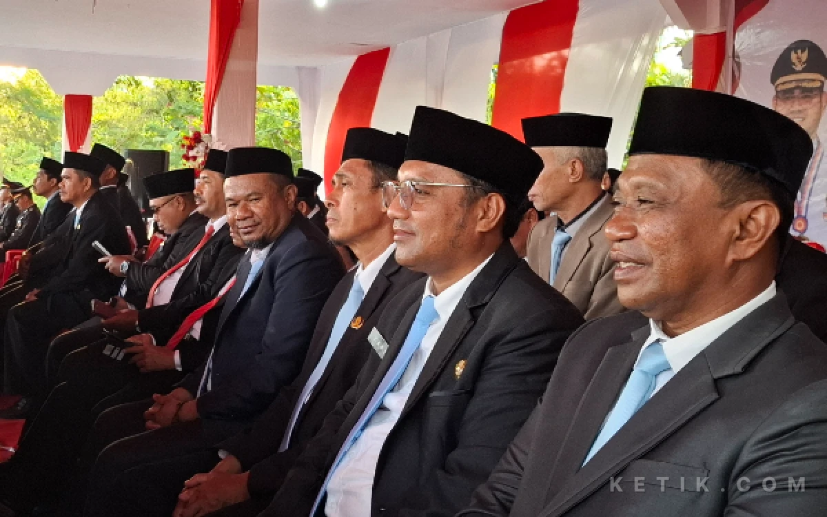 Thumbnail Berita - Pimpinan OPD Halmahera Selatan Kompak Ikuti Upacara HUT RI ke-81
