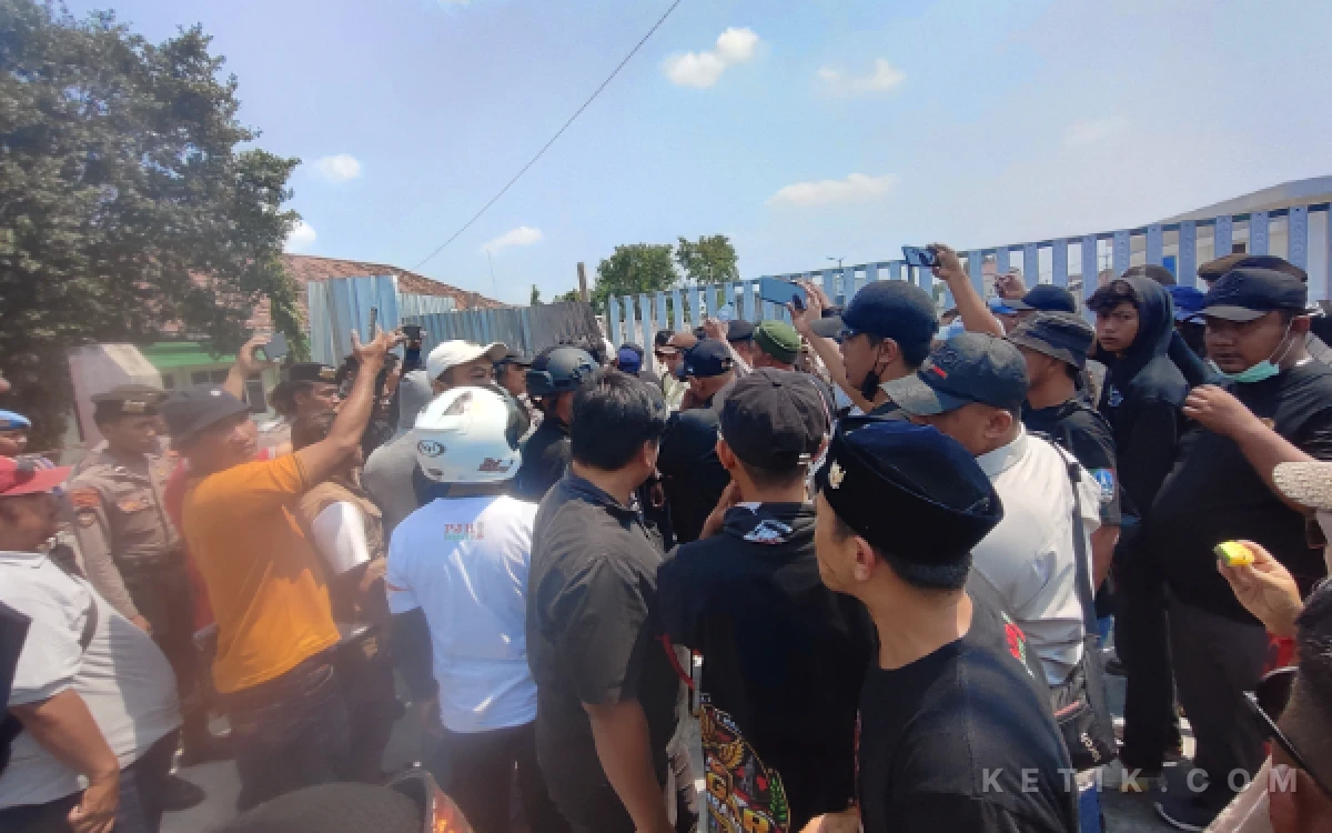 Thumbnail Berita - Aktivitas PT JPN di Luar Izin, Pemkab Jombang Buka Opsi Penutupan