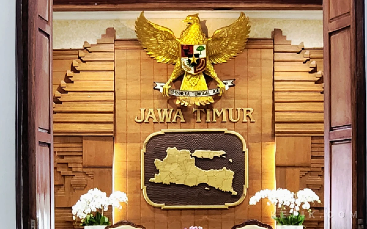 Thumbnail Berita - Pekan Depan Dilantik di Grahadi! Pemprov Jatim Umumkan Enam Nama Calon Pejabat Tinggi Pratama Hasil Mutasi, Siapa Saja?