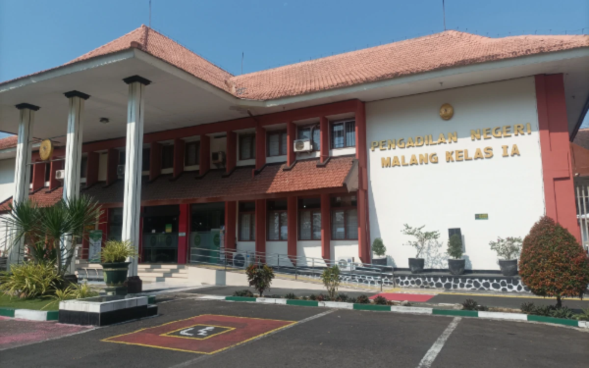 Thumbnail Berita - Vonis Kasus Pembunuhan Wanita Open BO di Kos Lowokwaru Malang: Terdakwa Dijatuhi Hukuman 18 Tahun Penjara