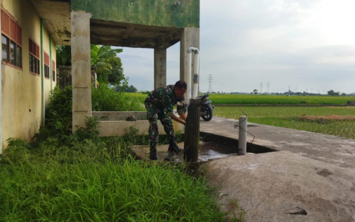Thumbnail Berkah Sumur Bor Program TMMD ke-128 Kodim 0820 Probolinggo, Lahan Pertanian Desa Widoro Tak Lagi Kesulitan Air