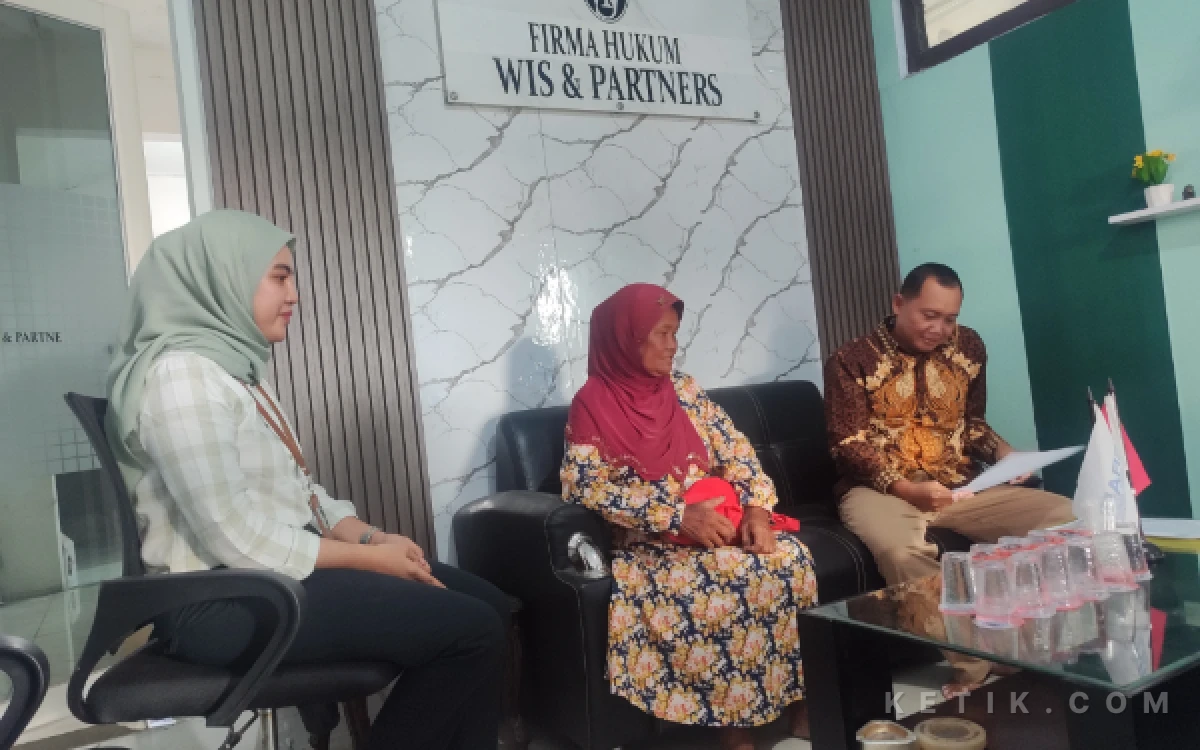 Thumbnail Berita - Kuasa Hukum Kreditur Lansia Bakal Laporkan Bank Jombang ke Polisi atas Dugaan Pidana Perbankan