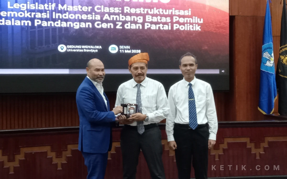 Thumbnail Berita - Kuliah Tamu FISIP UB Hadirkan Viktor Laiskodat, Mahasiswa Antusias