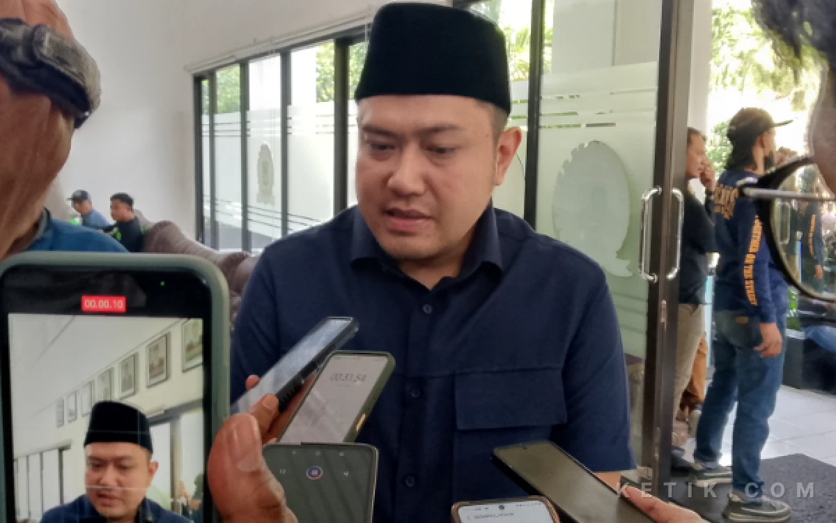 Thumbnail Berita - ‎Zulham Ditanduk Pak Dur, DPRD Kabupaten Malang Tegas: Jangan Bawa Aspirasi dengan Kekerasan