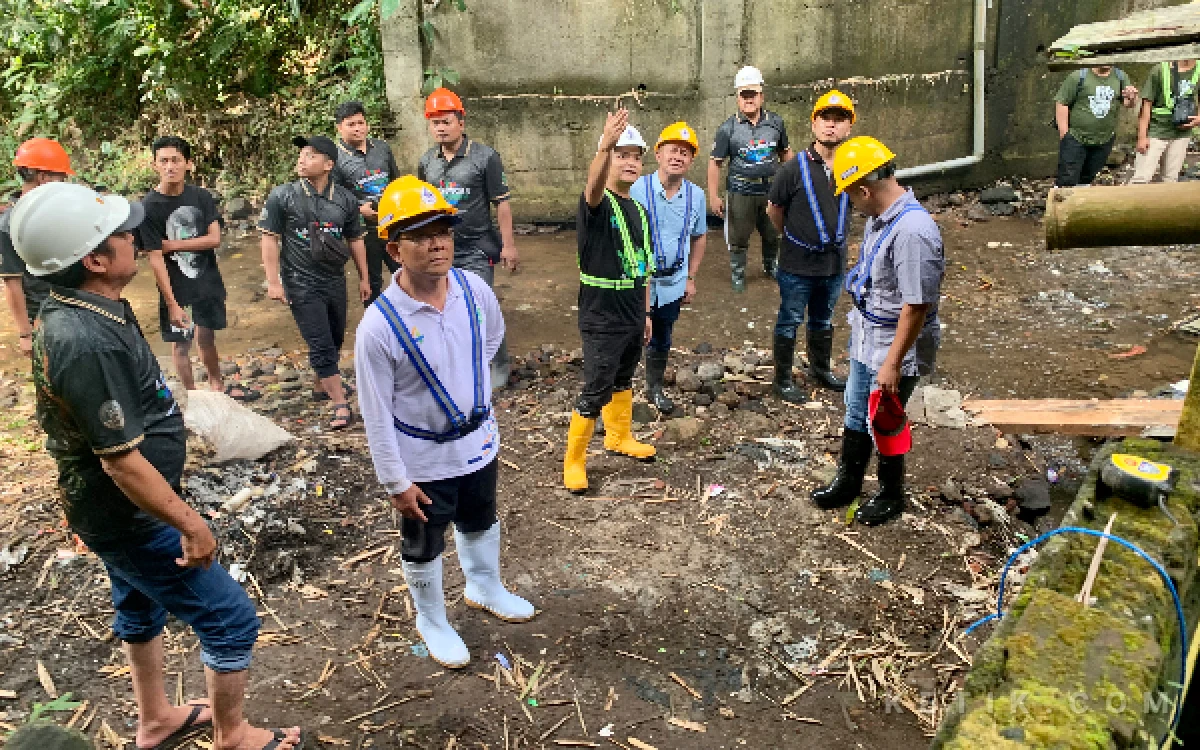 Thumbnail Berita - DPRD dan Perumdam Kota Batu Tinjau Sumber Genengan, Pemanfaatan Tak Ganggu Irigasi Petani