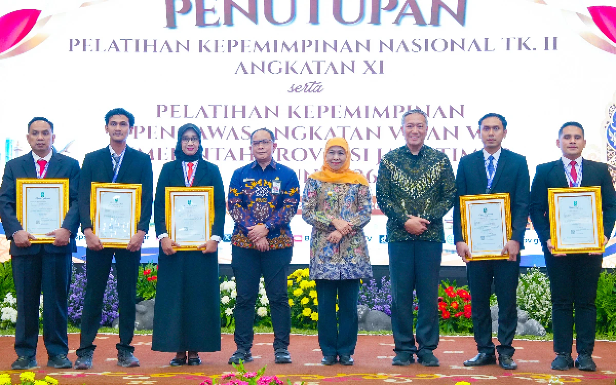 Thumbnail Berita - Tutup PKN II dan PKP, Gubernur Khofifah Tekankan Kolaborasi ASN Wujudkan Proyek Perubahan